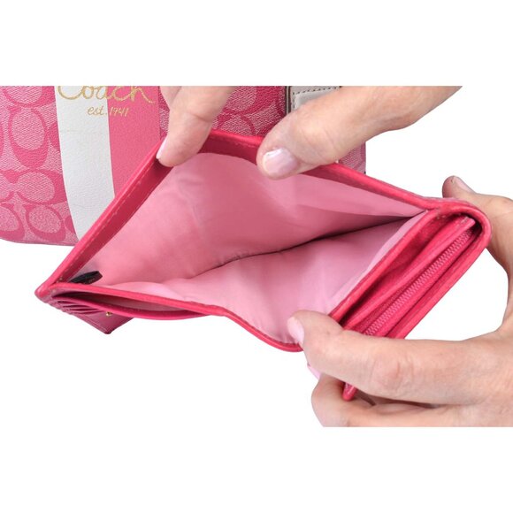 Coach 13196 Magenta Heritage Stripe Signature Wallet! - Picture 3 of 6